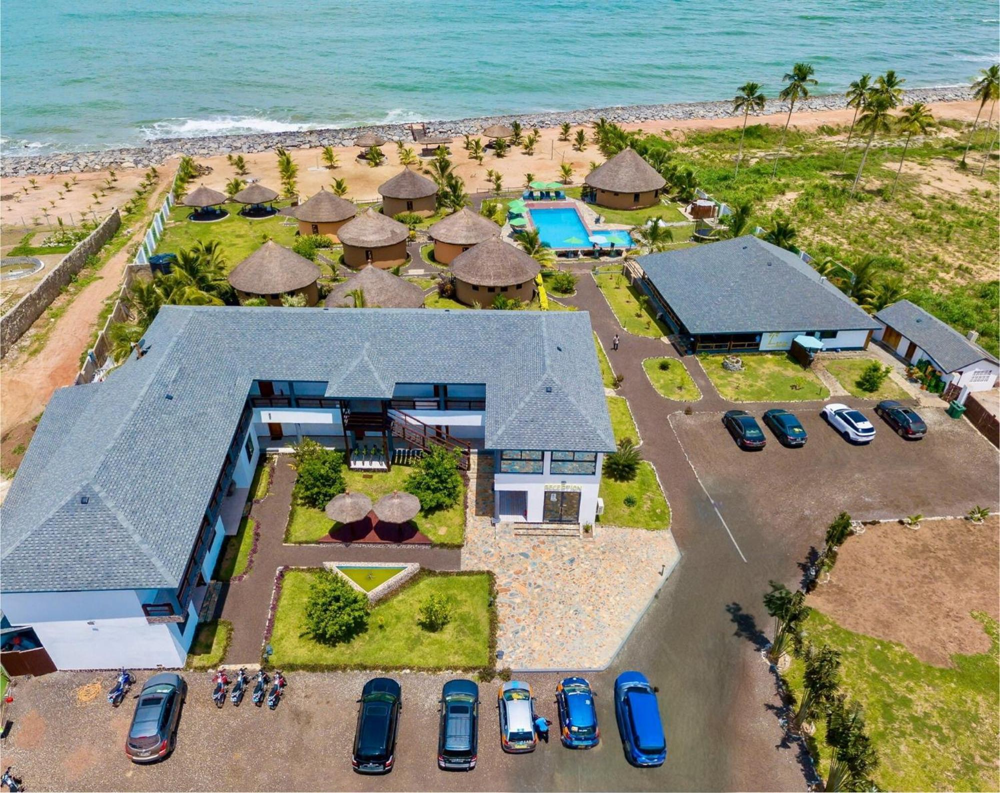 Lemon Beach Resort Elmina 外观 照片